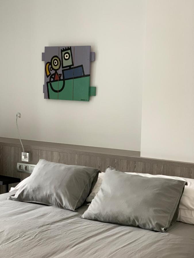 Apartaments El Cine 로지즈 외부 사진